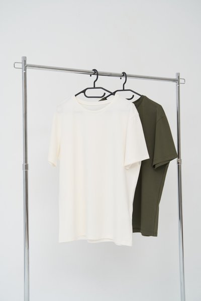 Набір футболок чоловічих COTTON BASIC 2 шт (молочна, хакі) 5002-5 фото