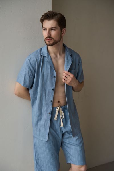 Піжама чоловіча у смужку льон LINEN STRIP SHORT з шортами блакитна 0262 фото