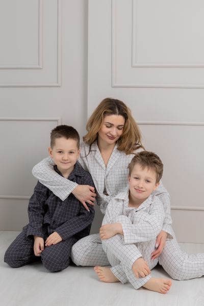 Парна піжама комплектом жіноча дитяча Family Look варена бавовна молочна графіт 4507460706 фото